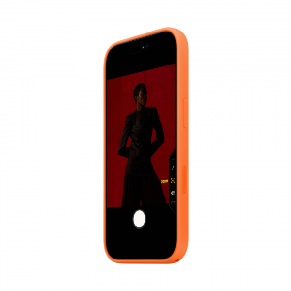 Чехол Apple Silicone Case для iPhone 17 с MagSafe. Цвет: Orange